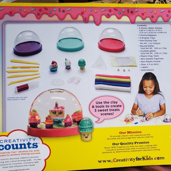 Water Globes Toy NWT - Picture 3 of 3